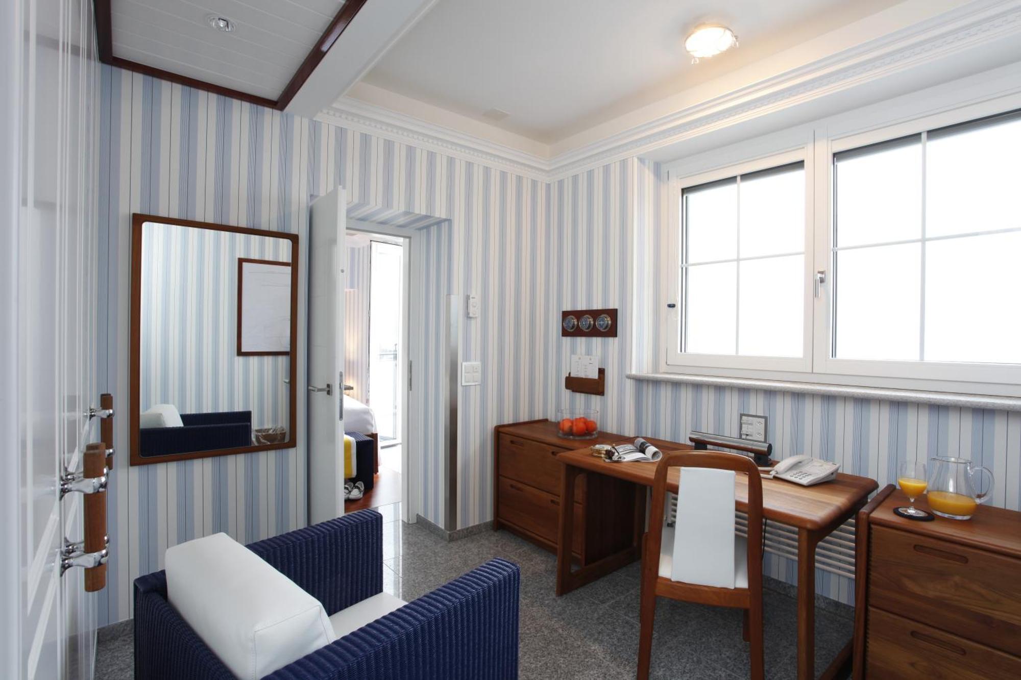 Holiday Hotel Yachtsport Resort Lago Maggiore ブリッサーゴ エクステリア 写真