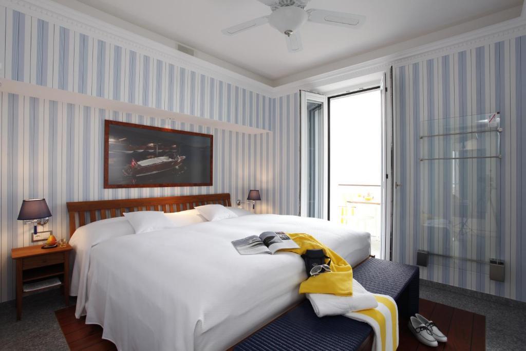 Holiday Hotel Yachtsport Resort Lago Maggiore ブリッサーゴ 部屋 写真