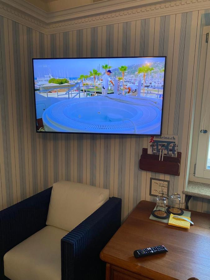 Holiday Hotel Yachtsport Resort Lago Maggiore ブリッサーゴ エクステリア 写真