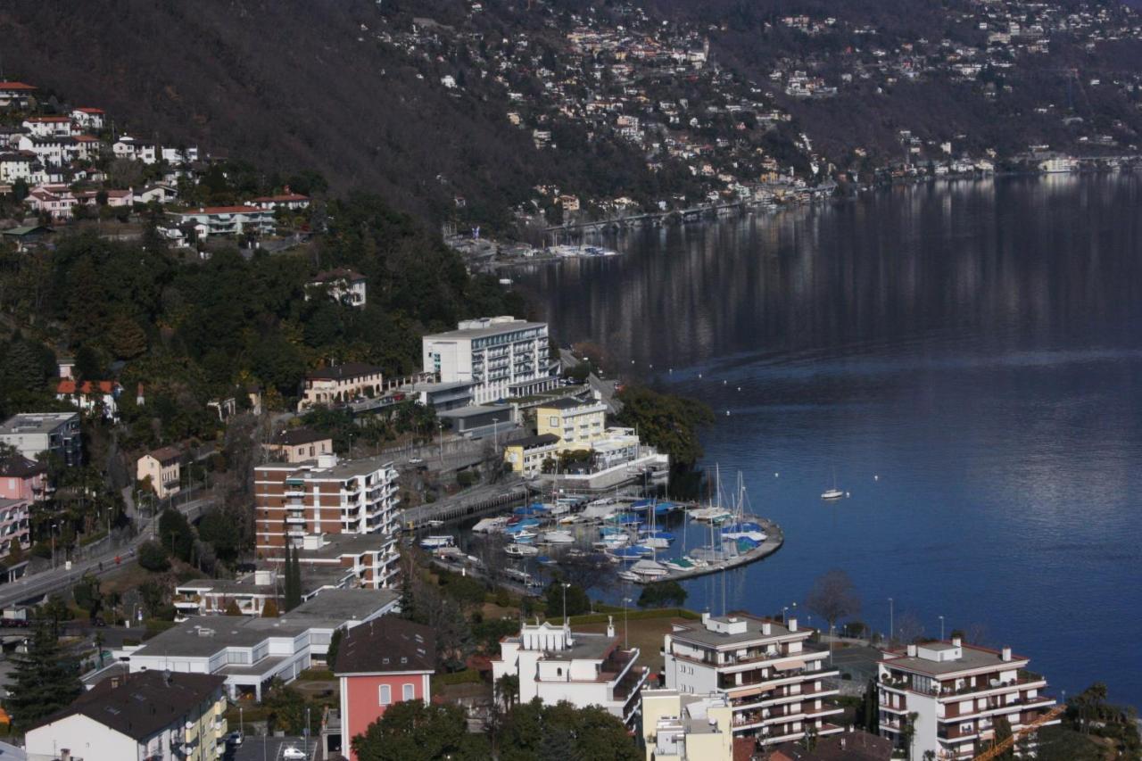 Holiday Hotel Yachtsport Resort Lago Maggiore ブリッサーゴ エクステリア 写真